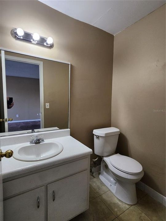 For Rent: $1,595 (2 beds, 1 baths, 1520 Square Feet)
