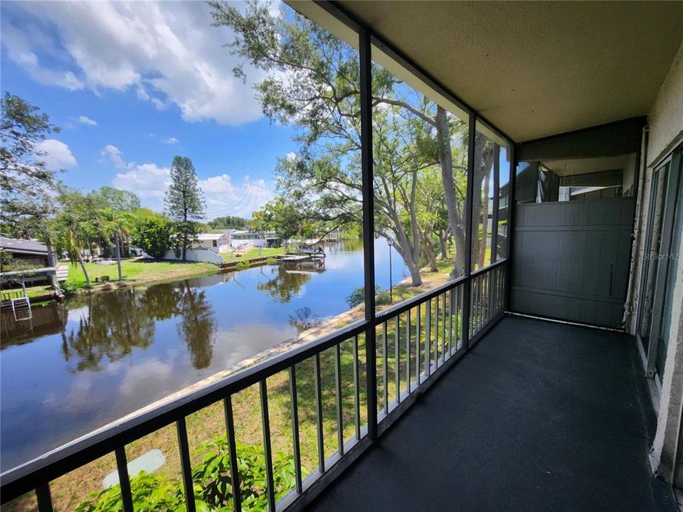 For Rent: $1,595 (2 beds, 1 baths, 1520 Square Feet)