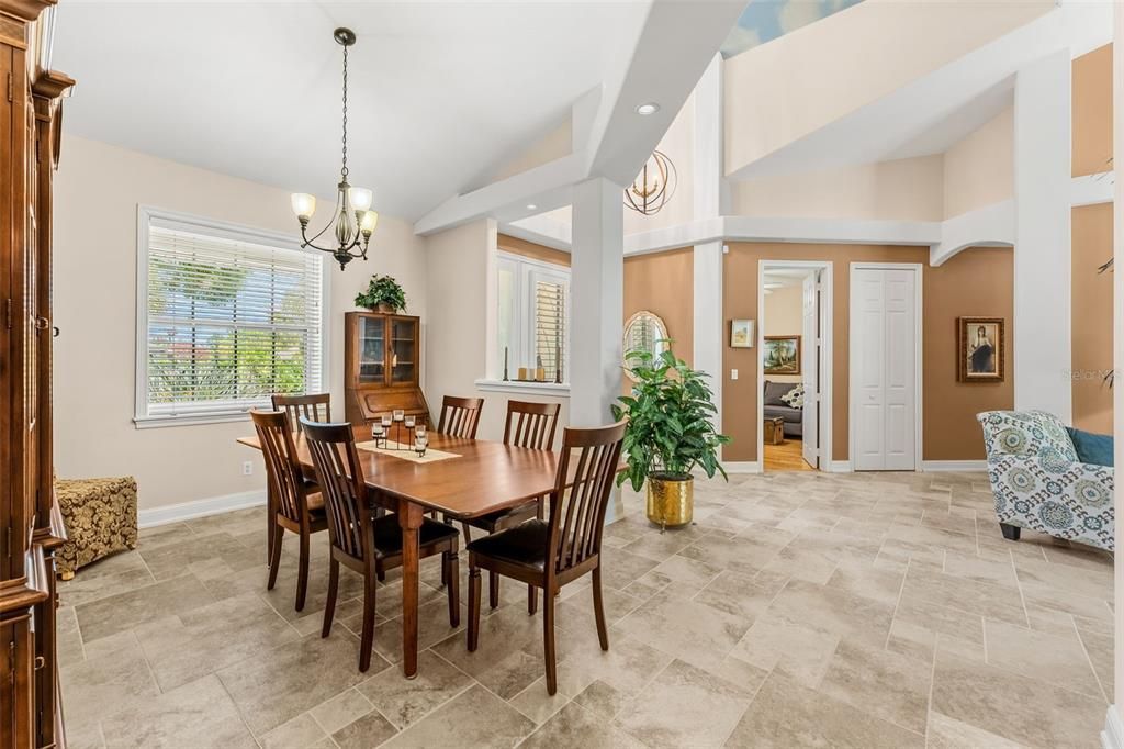 For Sale: $750,000 (4 beds, 3 baths, 3135 Square Feet)
