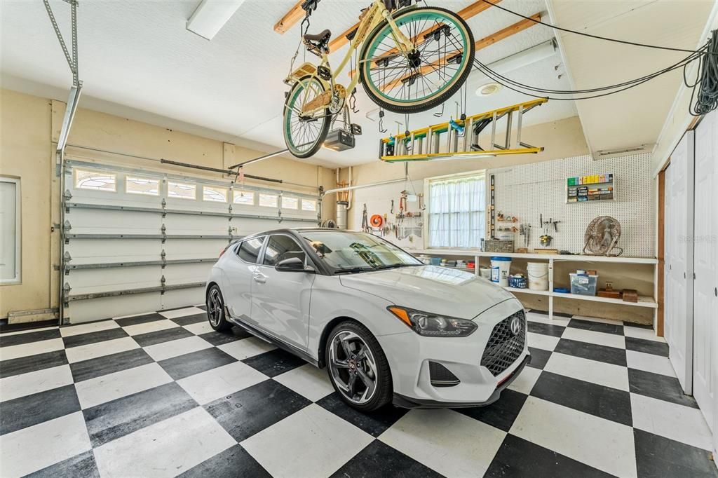 For Sale: $750,000 (4 beds, 3 baths, 3135 Square Feet)