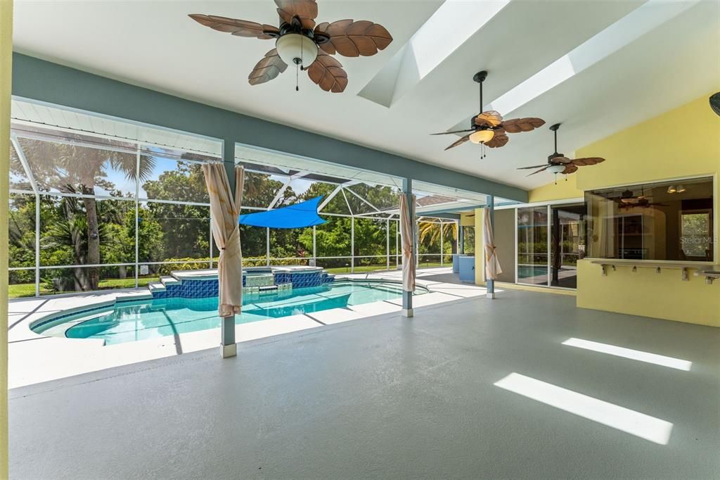 For Sale: $750,000 (4 beds, 3 baths, 3135 Square Feet)