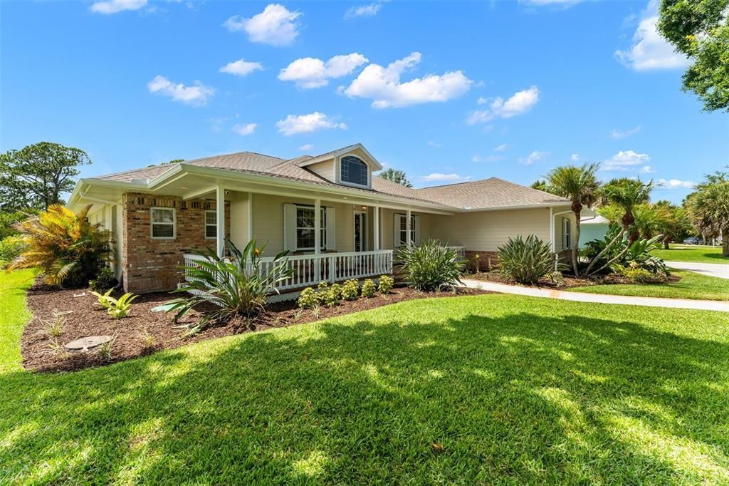 For Sale: $750,000 (4 beds, 3 baths, 3135 Square Feet)