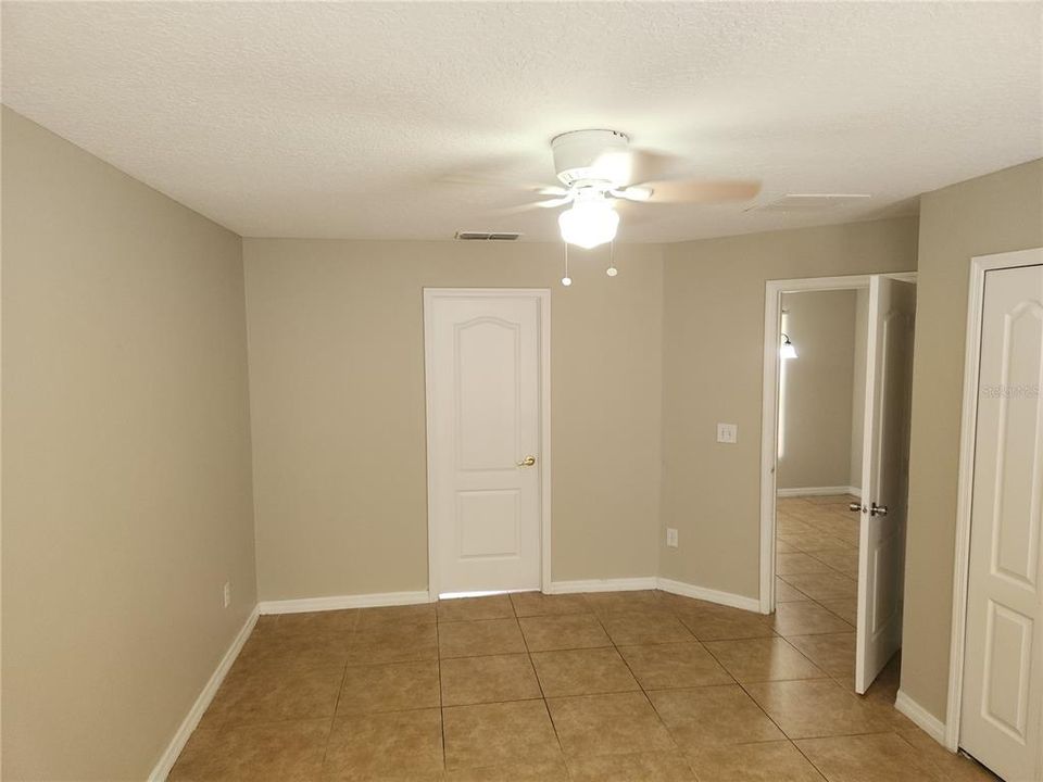 For Rent: $1,700 (4 beds, 2 baths, 1605 Square Feet)