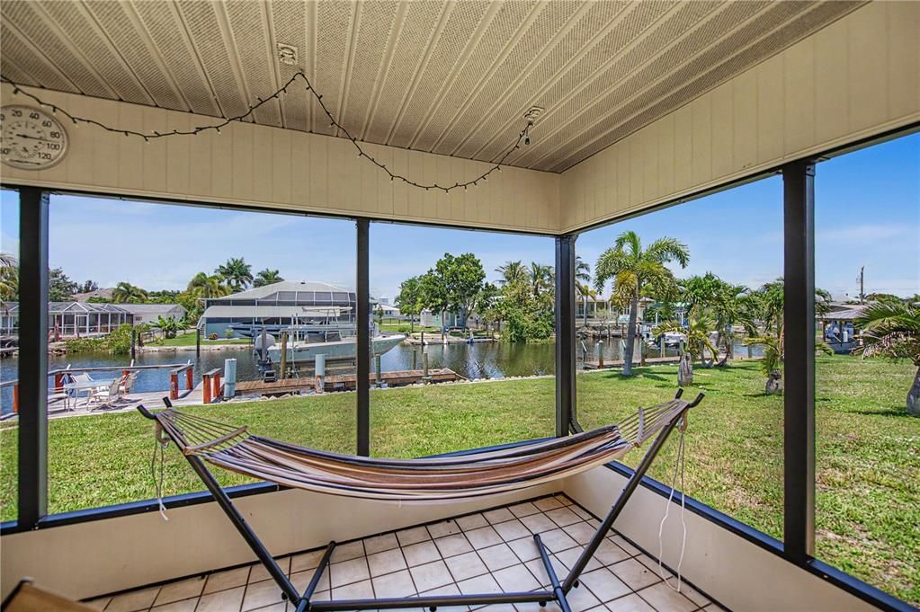 For Sale: $425,000 (3 beds, 2 baths, 1644 Square Feet)