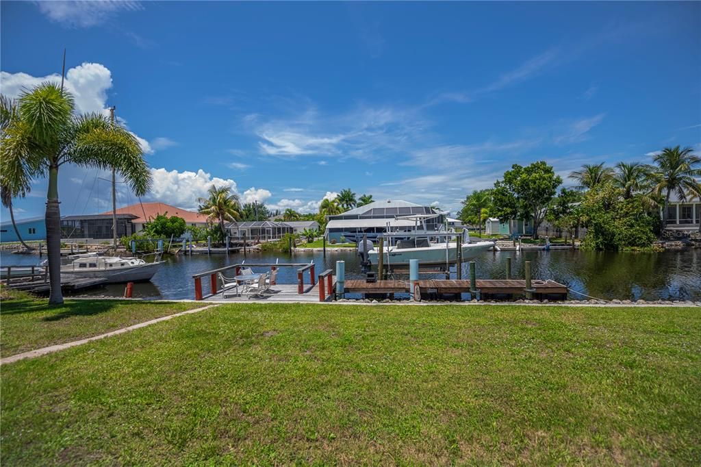 For Sale: $425,000 (3 beds, 2 baths, 1644 Square Feet)