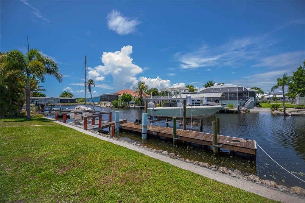 For Sale: $425,000 (3 beds, 2 baths, 1644 Square Feet)