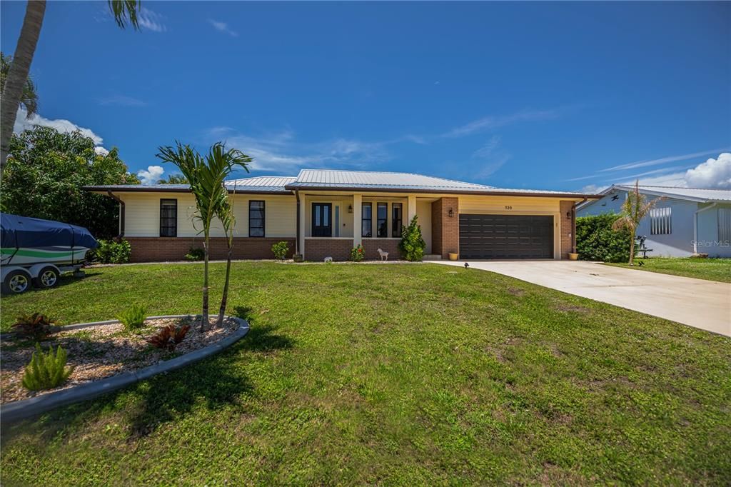 For Sale: $425,000 (3 beds, 2 baths, 1644 Square Feet)