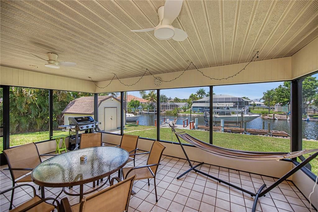 For Sale: $425,000 (3 beds, 2 baths, 1644 Square Feet)