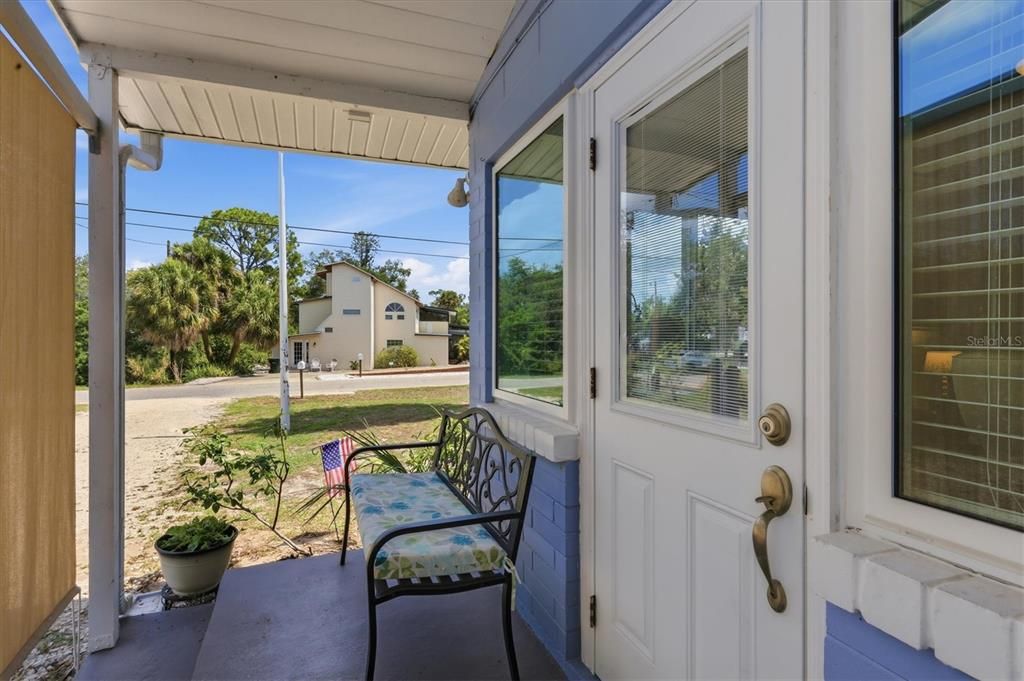 For Sale: $289,900 (3 beds, 2 baths, 1176 Square Feet)