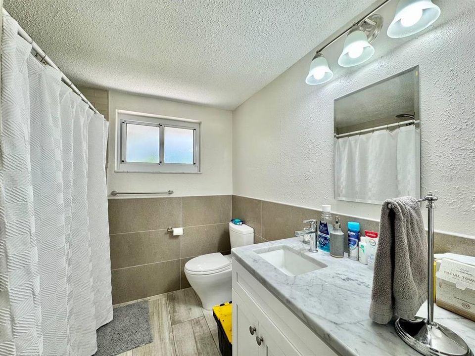 En Renta: $3,000 (3 camas, 2 baños, 1994 Pies cuadrados)