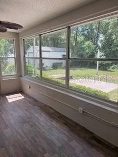 For Sale: $249,900 (3 beds, 2 baths, 1294 Square Feet)