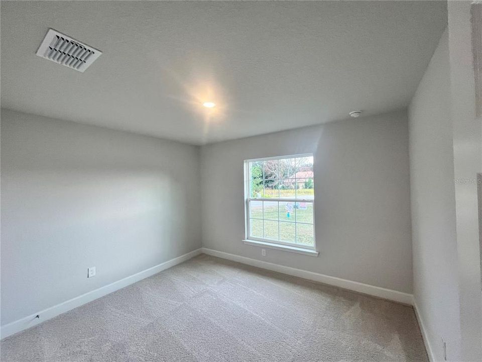 For Sale: $308,550 (4 beds, 2 baths, 1755 Square Feet)