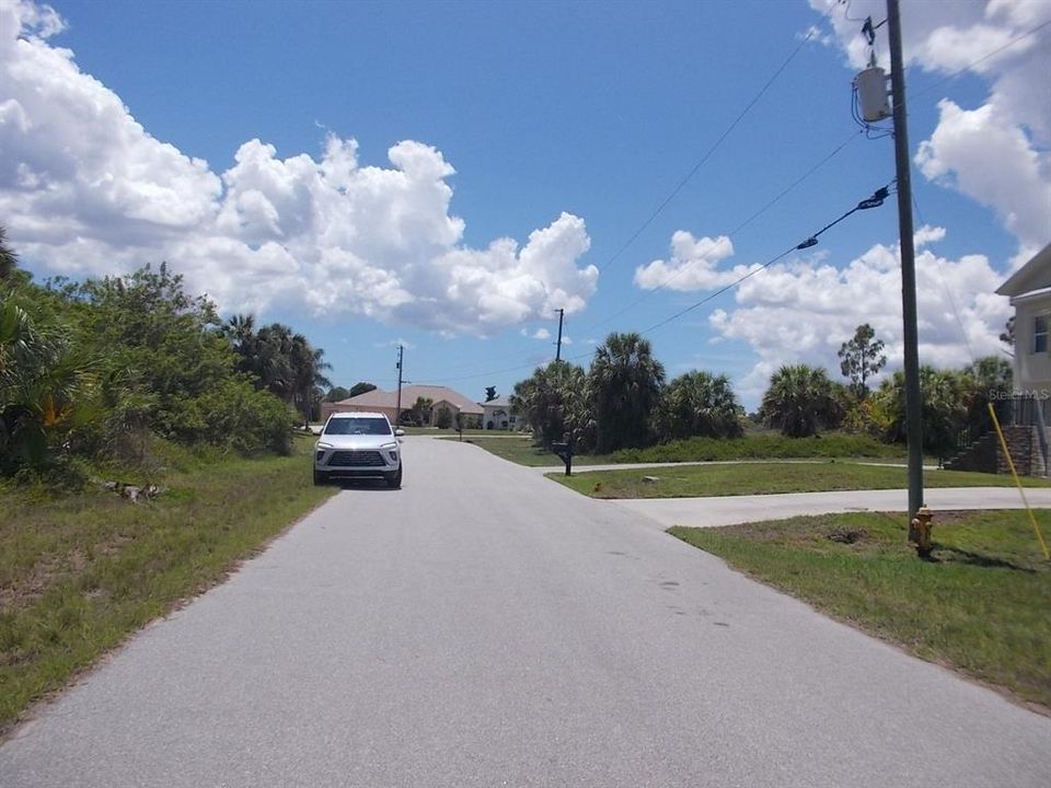 En Venta: $32,900 (0.23 acres)