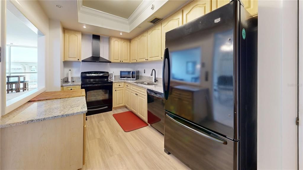 For Sale: $595,000 (2 beds, 2 baths, 1269 Square Feet)