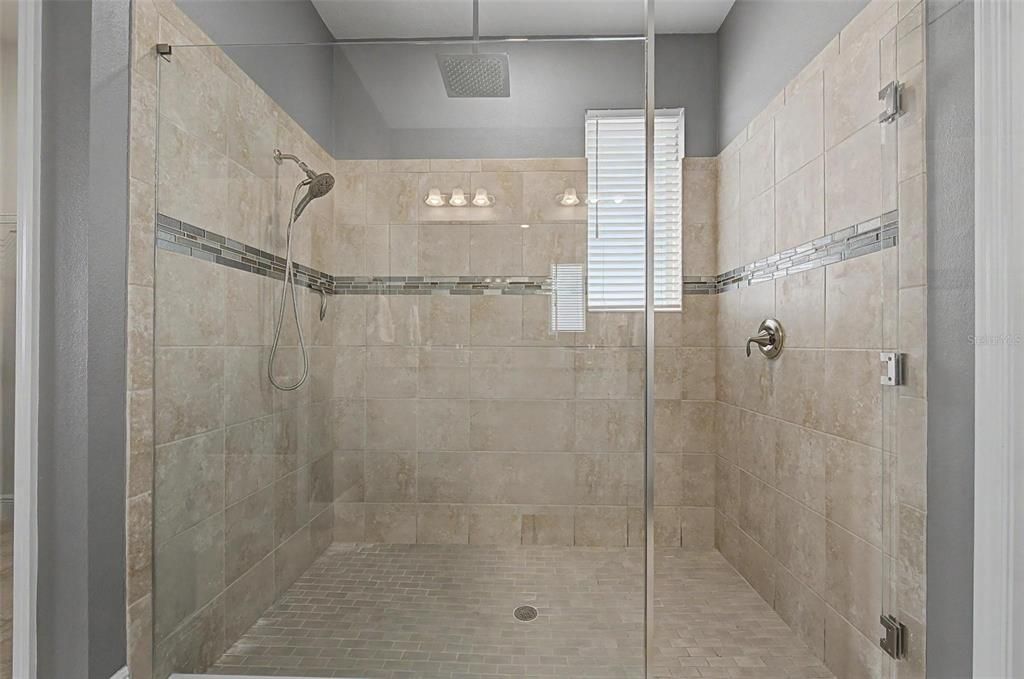For Sale: $639,999 (4 beds, 2 baths, 2241 Square Feet)