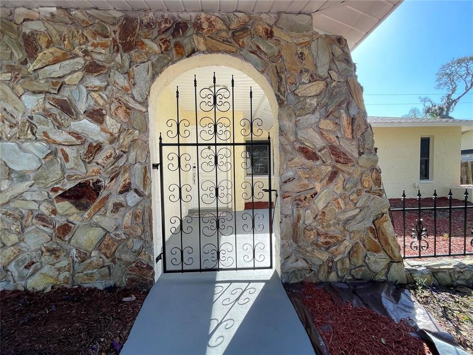 For Rent: $1,650 (2 beds, 2 baths, 1248 Square Feet)