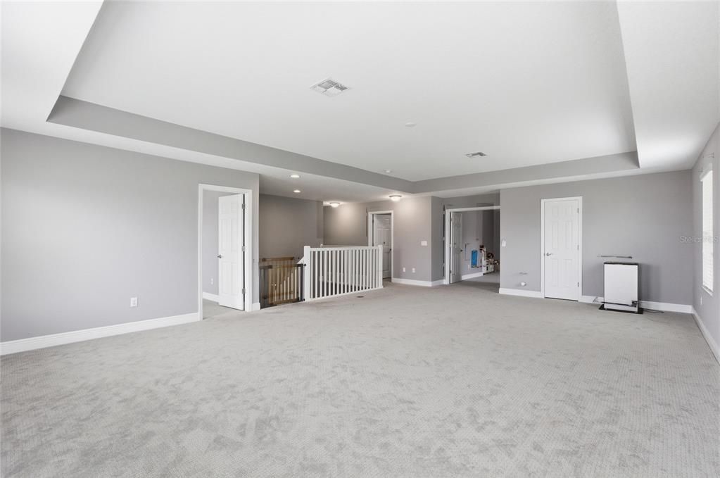 For Rent: $4,500 (6 beds, 4 baths, 4899 Square Feet)