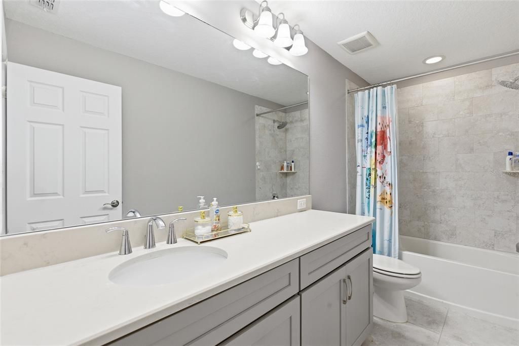 For Rent: $4,500 (6 beds, 4 baths, 4899 Square Feet)