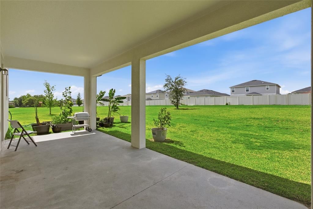 For Rent: $4,500 (6 beds, 4 baths, 4899 Square Feet)