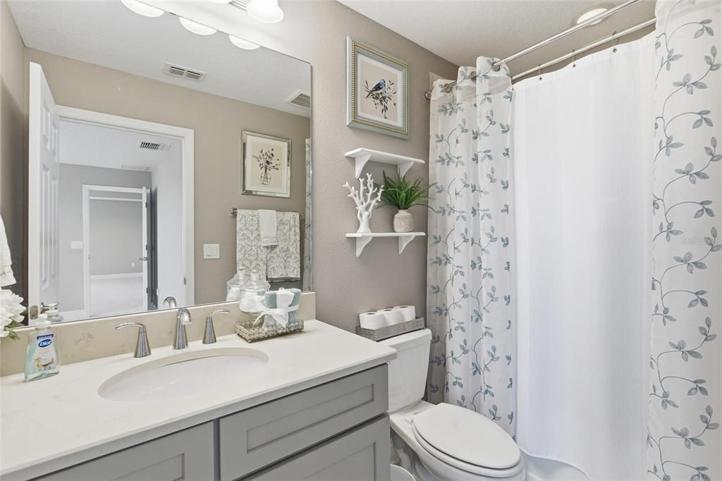 For Rent: $4,500 (6 beds, 4 baths, 4899 Square Feet)