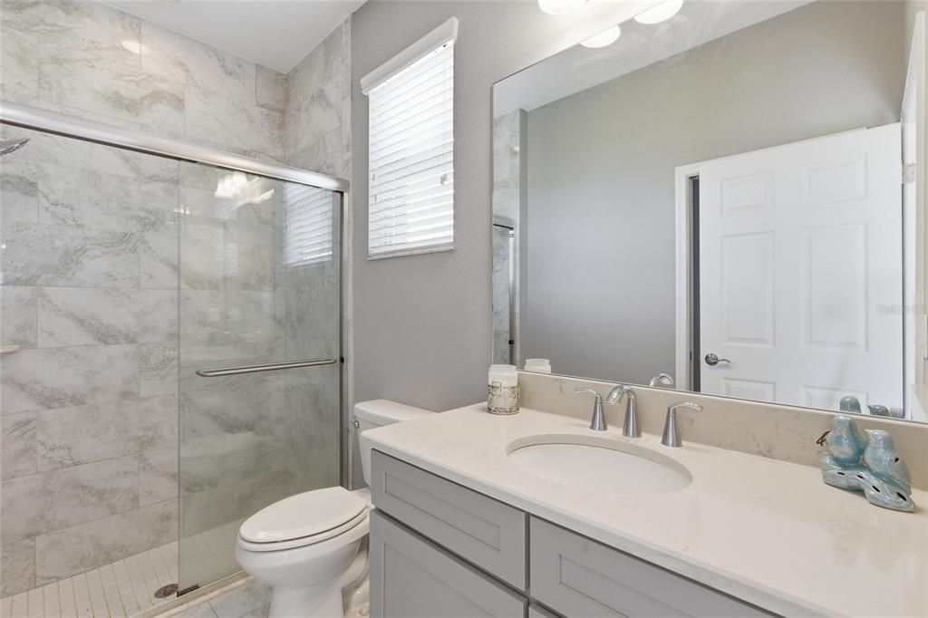 For Rent: $4,500 (6 beds, 4 baths, 4899 Square Feet)