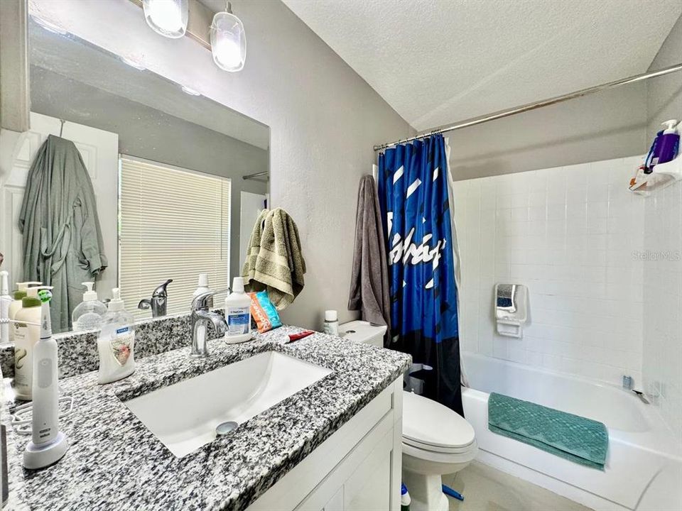 В аренду: $1,700 (2 спален, 2 ванн, 1138 Квадратных фут)