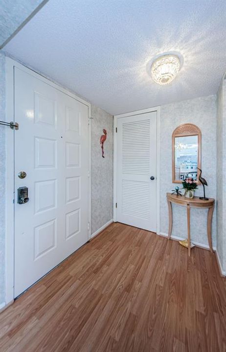 : $2,650 (2 beds, 2 baths, 1245 Square Feet)