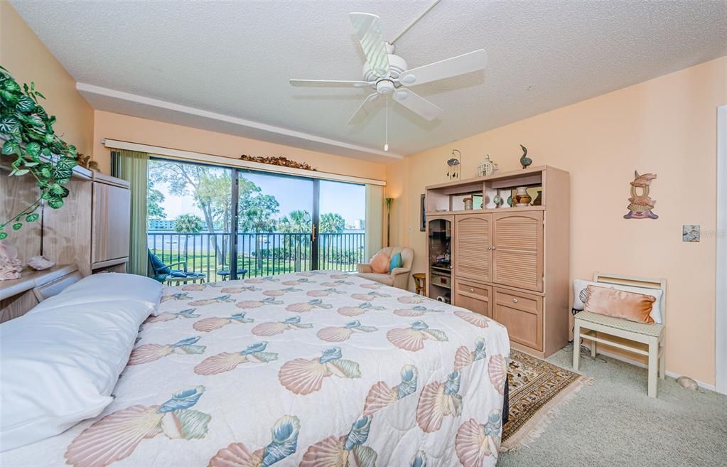 : $2,650 (2 beds, 2 baths, 1245 Square Feet)