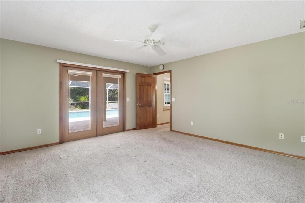 For Sale: $325,000 (3 beds, 2 baths, 2058 Square Feet)