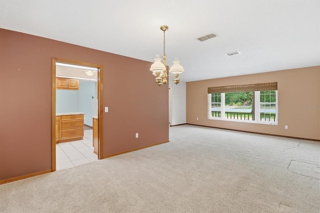 For Sale: $325,000 (3 beds, 2 baths, 2058 Square Feet)