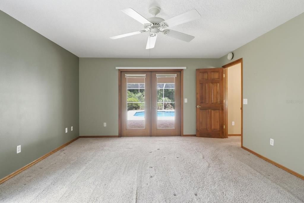 For Sale: $325,000 (3 beds, 2 baths, 2058 Square Feet)