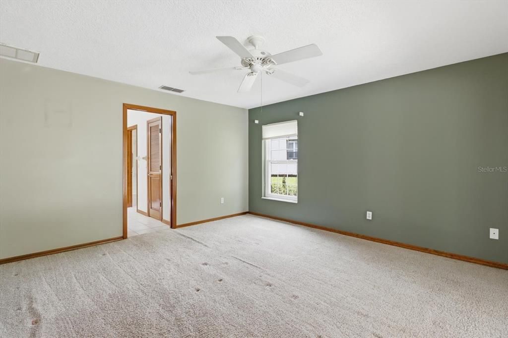 For Sale: $325,000 (3 beds, 2 baths, 2058 Square Feet)