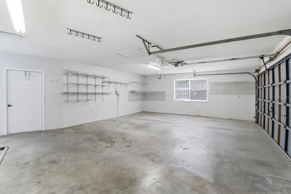 For Sale: $325,000 (3 beds, 2 baths, 2058 Square Feet)