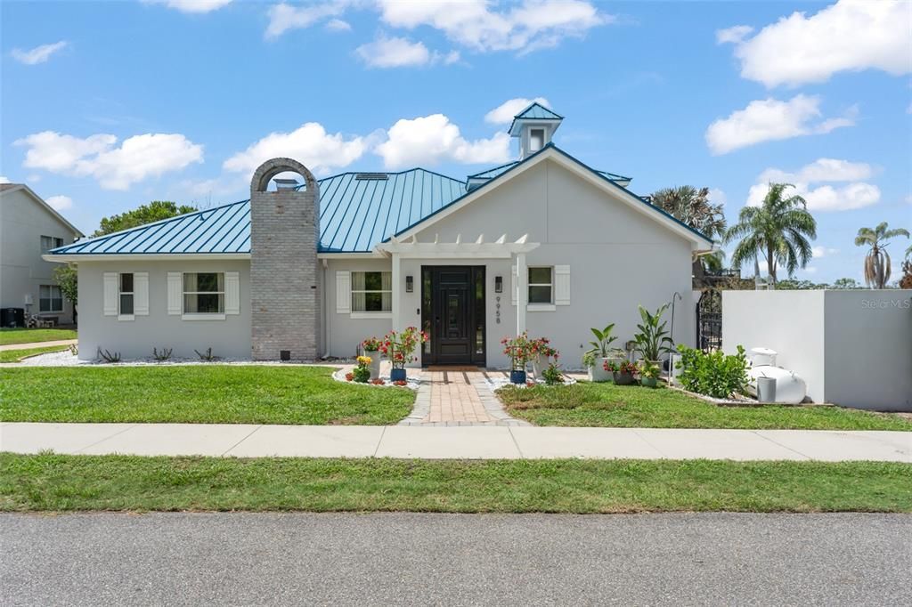 For Sale: $1,890,000 (3 beds, 4 baths, 3287 Square Feet)