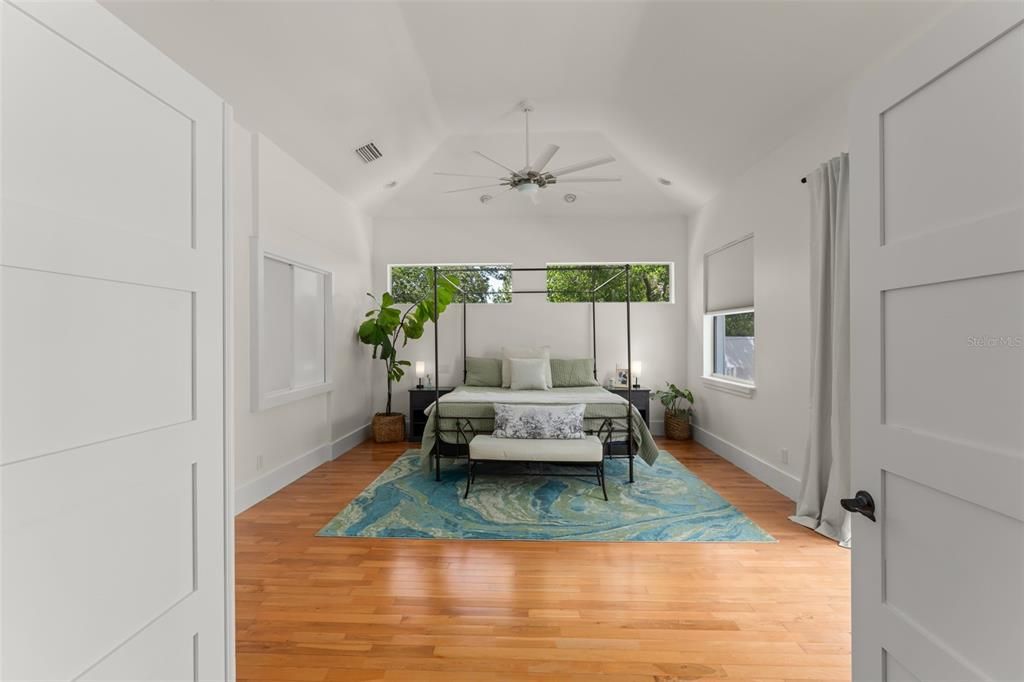 For Sale: $1,890,000 (3 beds, 4 baths, 3287 Square Feet)