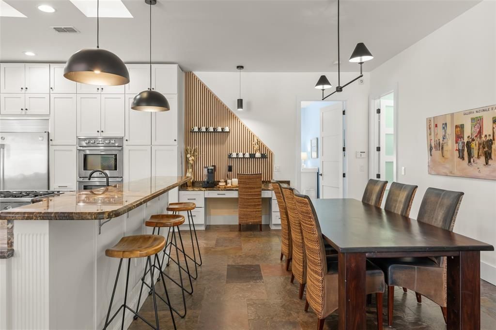 For Sale: $1,890,000 (3 beds, 4 baths, 3287 Square Feet)