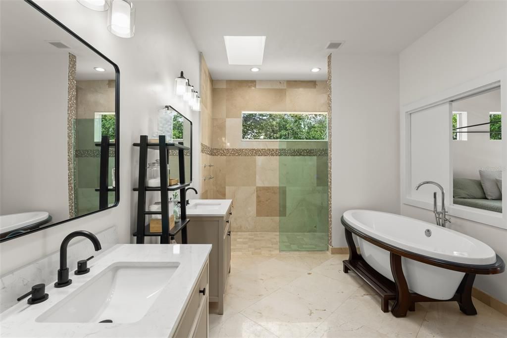 For Sale: $1,890,000 (3 beds, 4 baths, 3287 Square Feet)