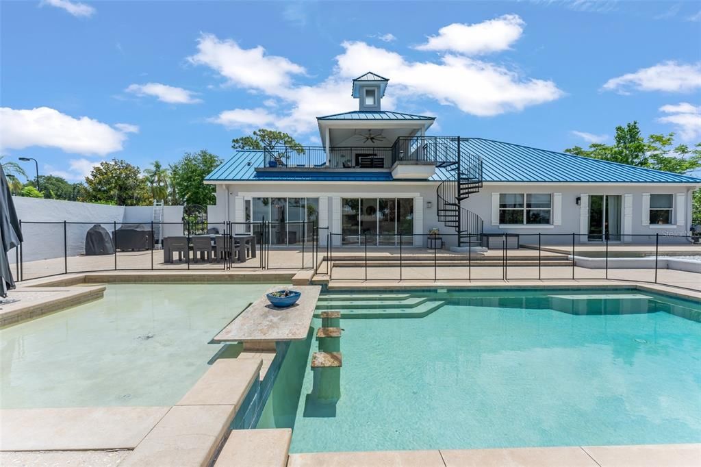 For Sale: $1,890,000 (3 beds, 4 baths, 3287 Square Feet)