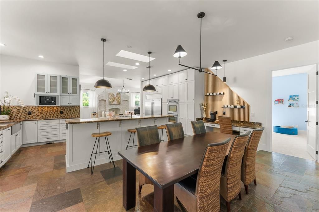 For Sale: $1,890,000 (3 beds, 4 baths, 3287 Square Feet)