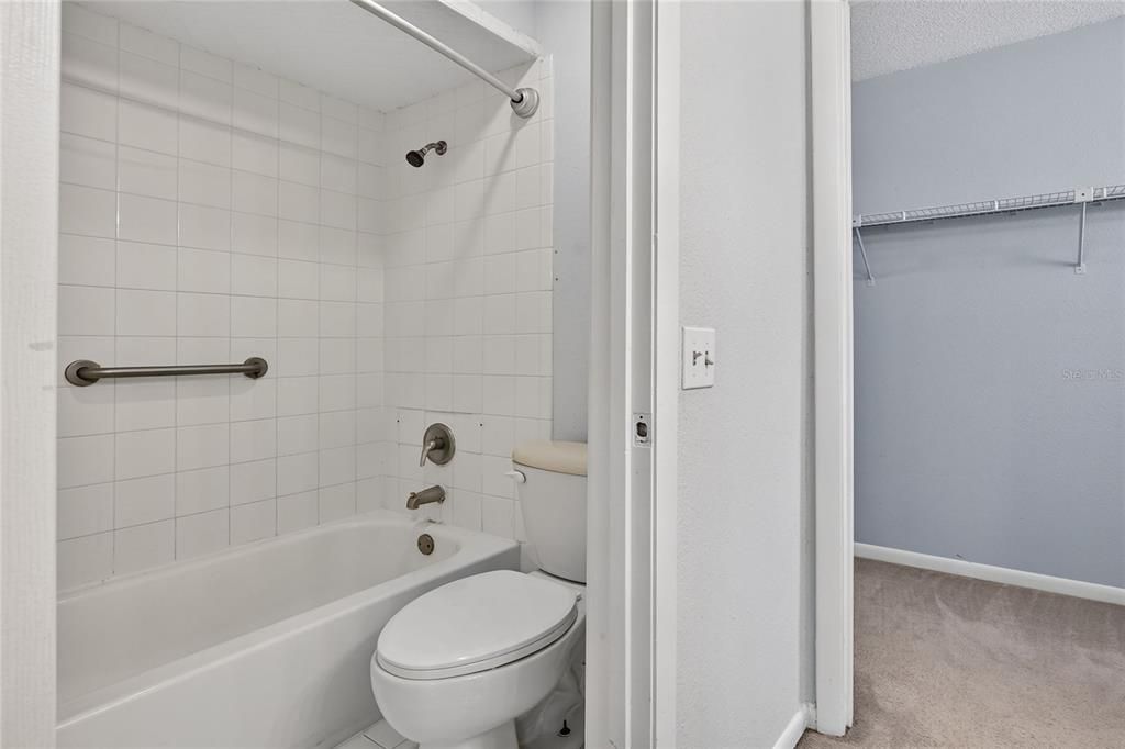 En Venta: $159,900 (2 camas, 2 baños, 1285 Pies cuadrados)