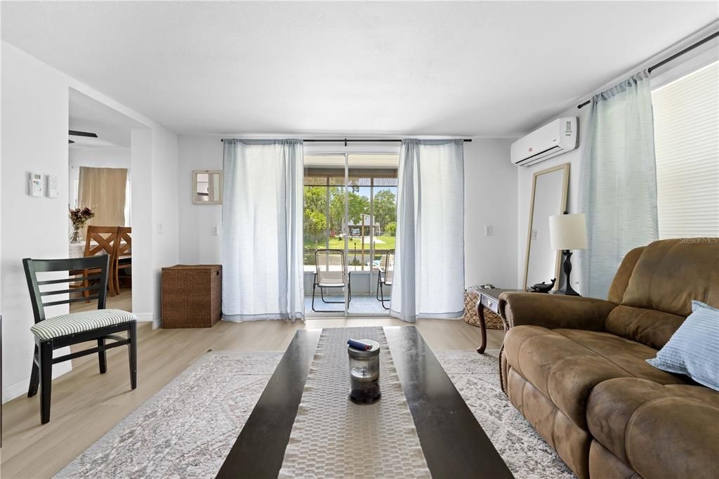 For Sale: $309,900 (2 beds, 2 baths, 1060 Square Feet)