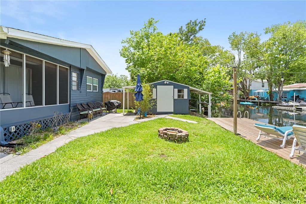 For Sale: $309,900 (2 beds, 2 baths, 1060 Square Feet)