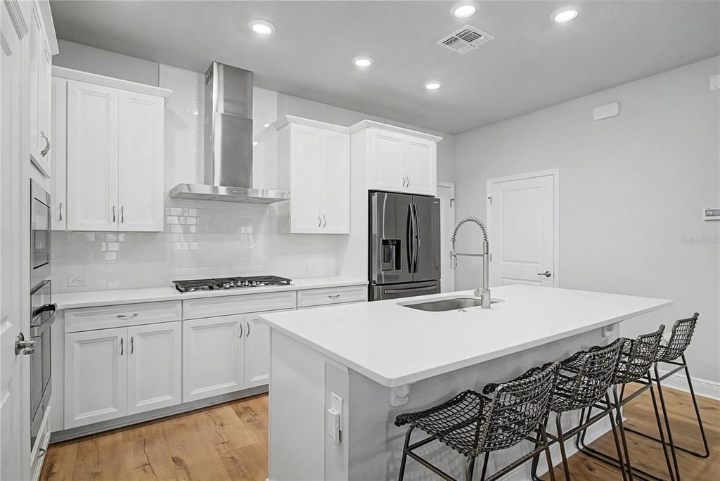 For Sale: $649,000 (3 beds, 2 baths, 1642 Square Feet)