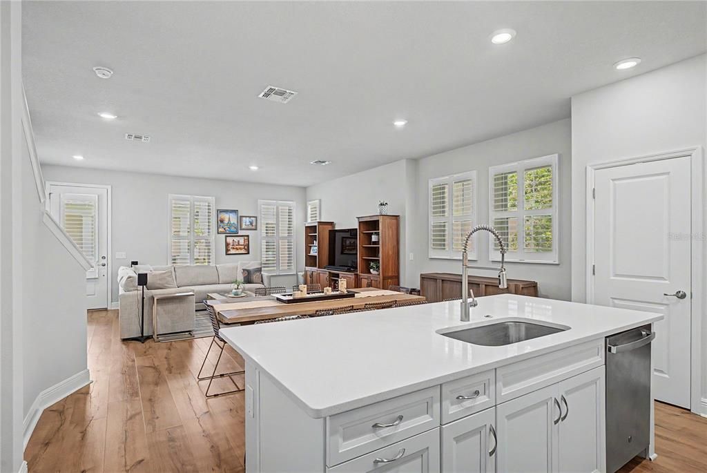 For Sale: $649,000 (3 beds, 2 baths, 1642 Square Feet)