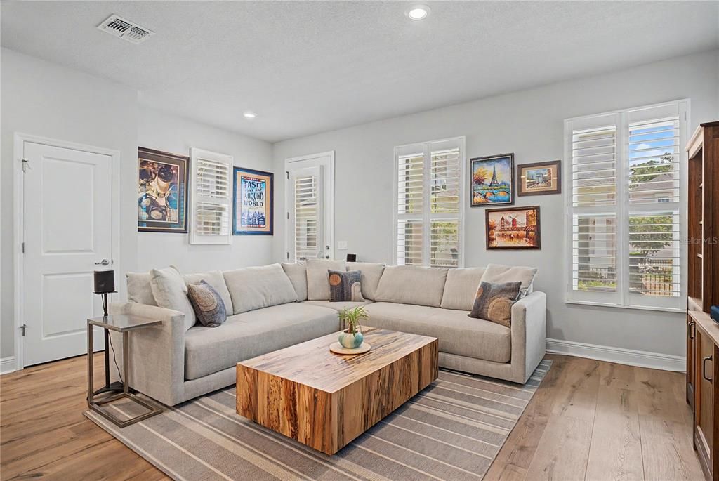 For Sale: $649,000 (3 beds, 2 baths, 1642 Square Feet)