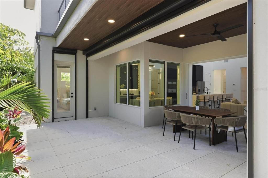 For Sale: $3,790,000 (5 beds, 5 baths, 3640 Square Feet)