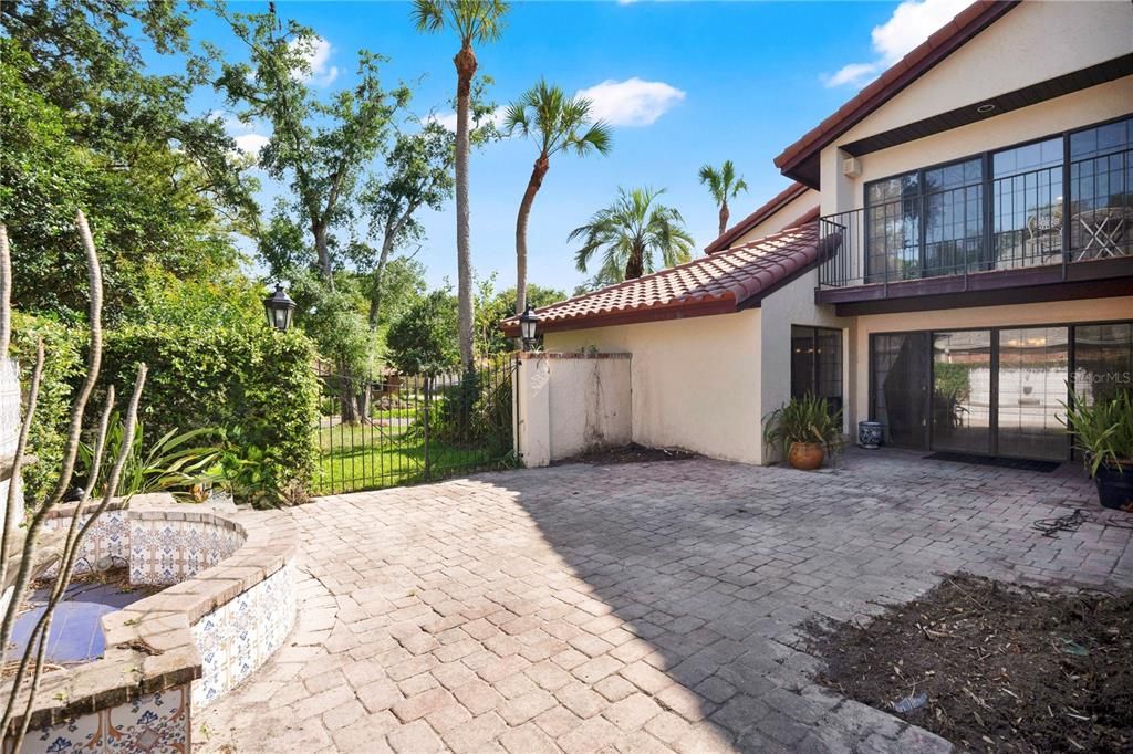 For Sale: $935,000 (4 beds, 4 baths, 3469 Square Feet)