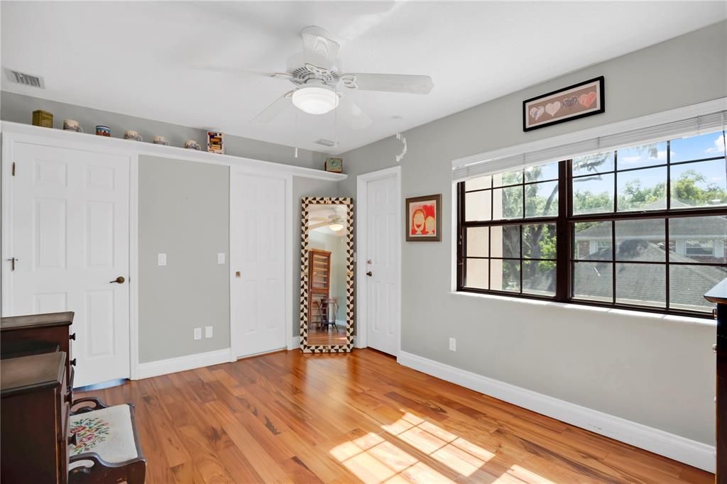 For Sale: $935,000 (4 beds, 4 baths, 3469 Square Feet)