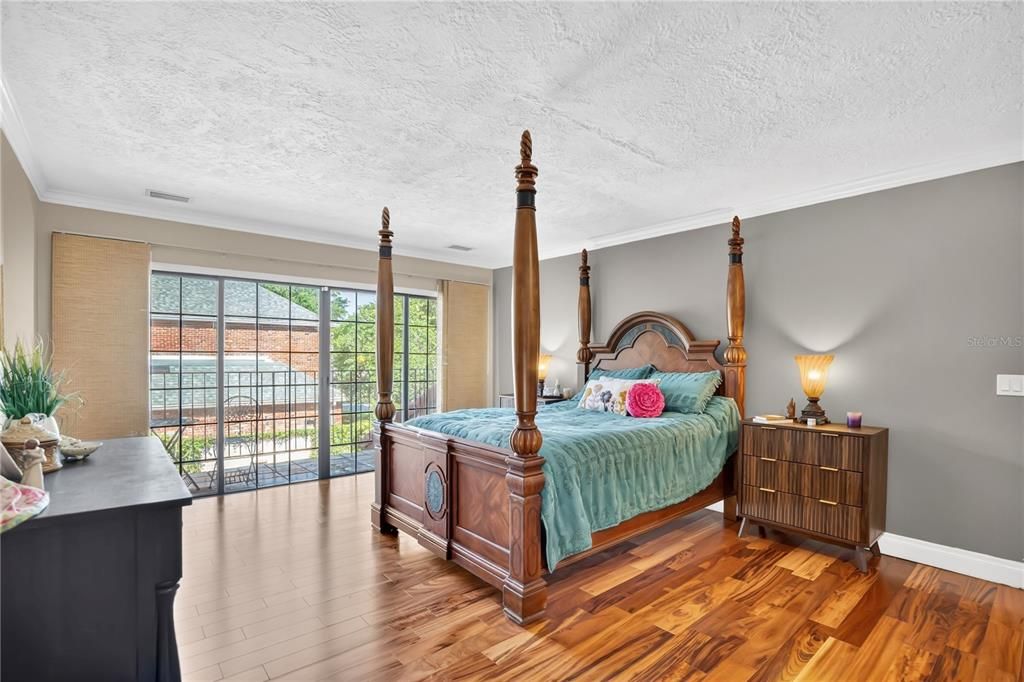 For Sale: $935,000 (4 beds, 4 baths, 3469 Square Feet)