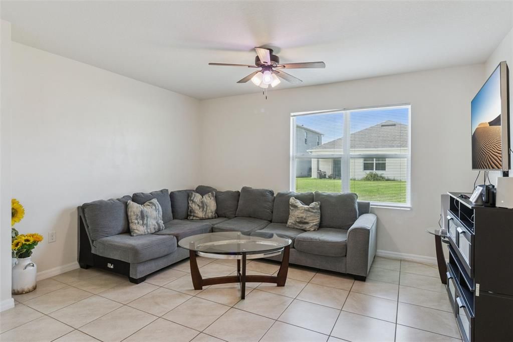 For Sale: $384,000 (4 beds, 2 baths, 1846 Square Feet)